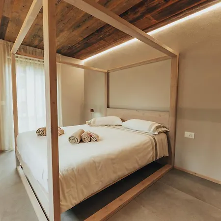 Chalet Tabia' Stelo Fiorito *